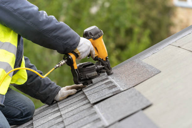 Best Commercial Roofing Services  in Lla Lla East, WA